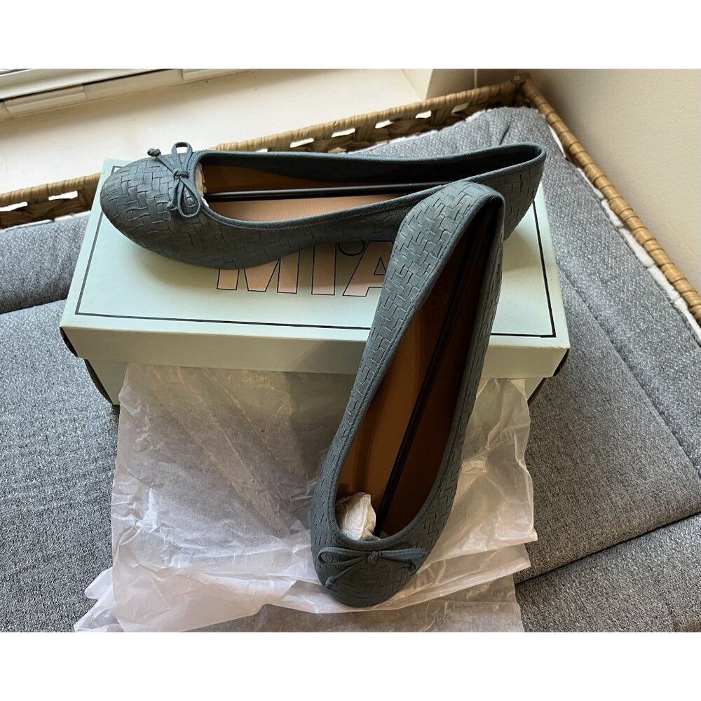 Mia Girl Brandy Blue Woven Ballet Flats Womens 7.5 NIB Anthropologie Bow